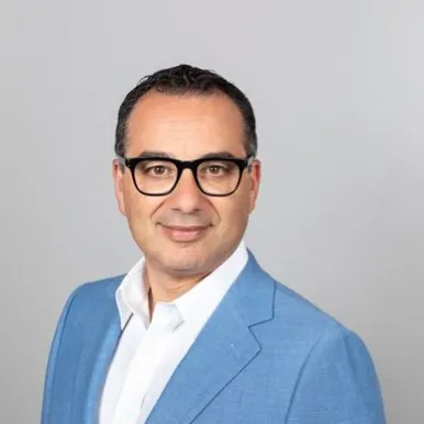 Headshot of Michael Levitt