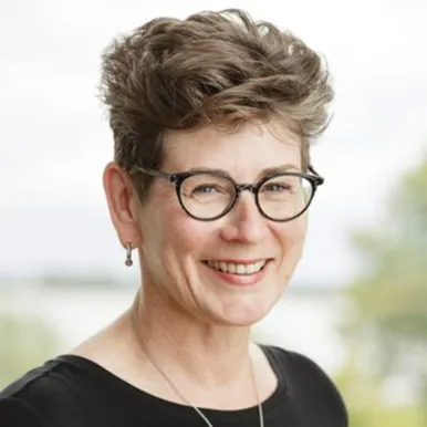 Photo of Dr. Shelley Turner