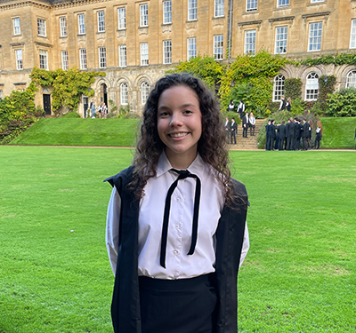 STU Alumna Elize Davila at Oxford